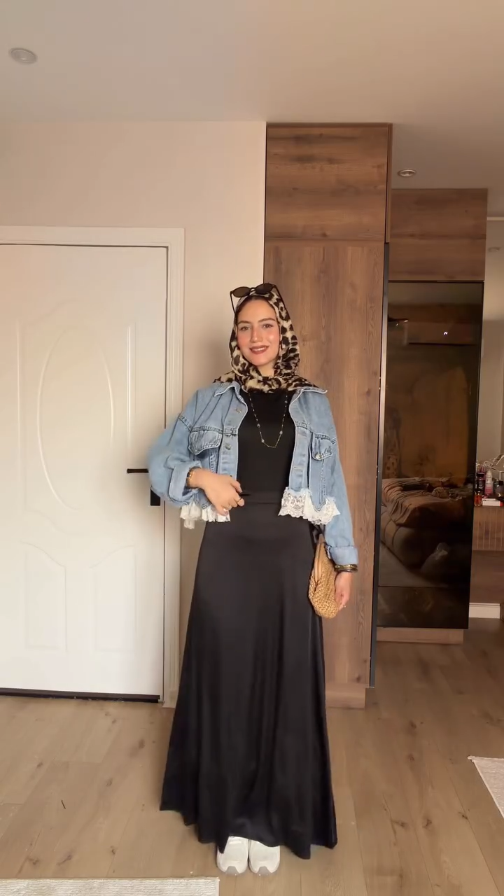 Lail — Black Satin Skirt