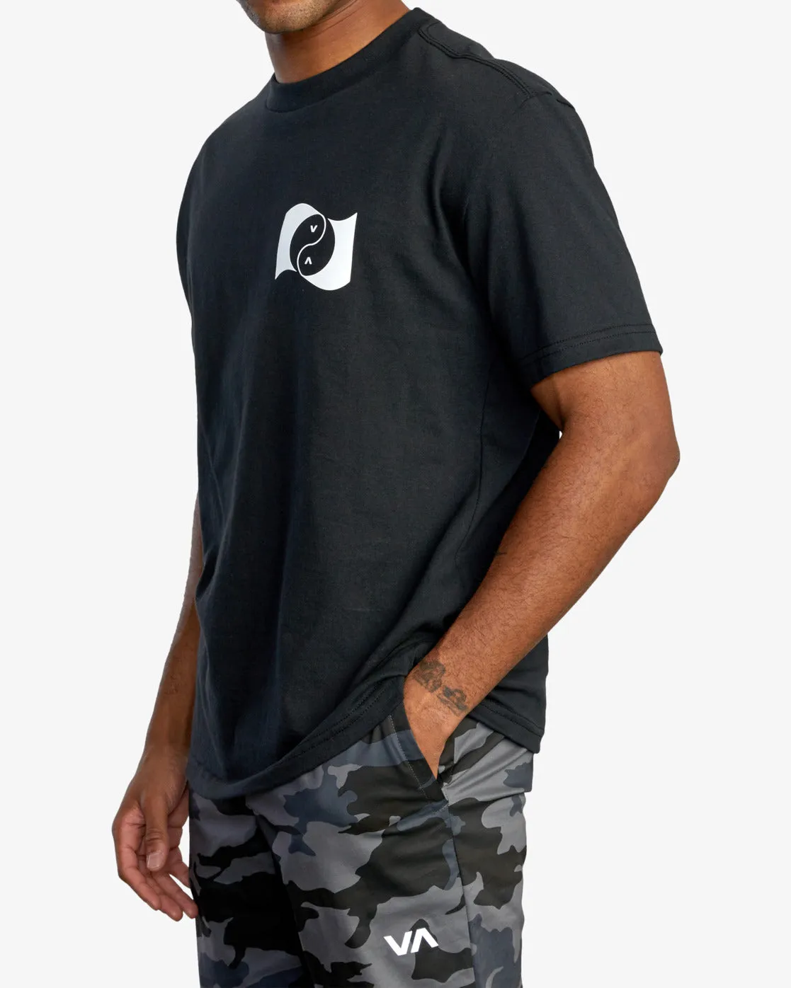 Balance Banner Tee - Black