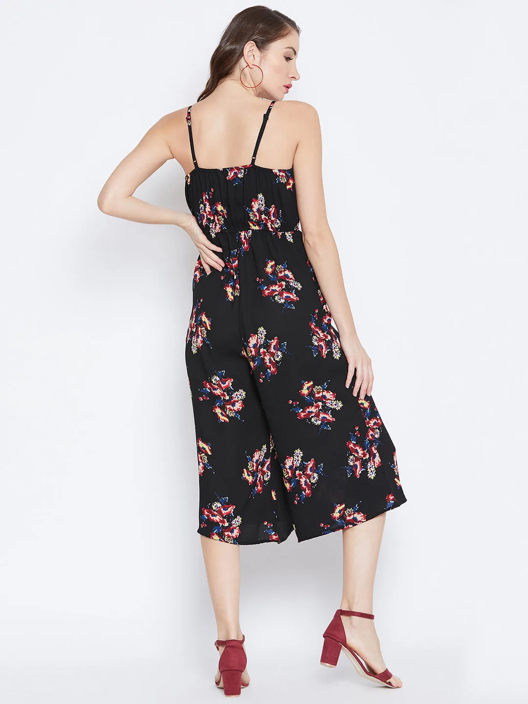 Berrylush Women Black Floral Printed Scoop-Neck Two-Pocket Culotte Jumpsuit