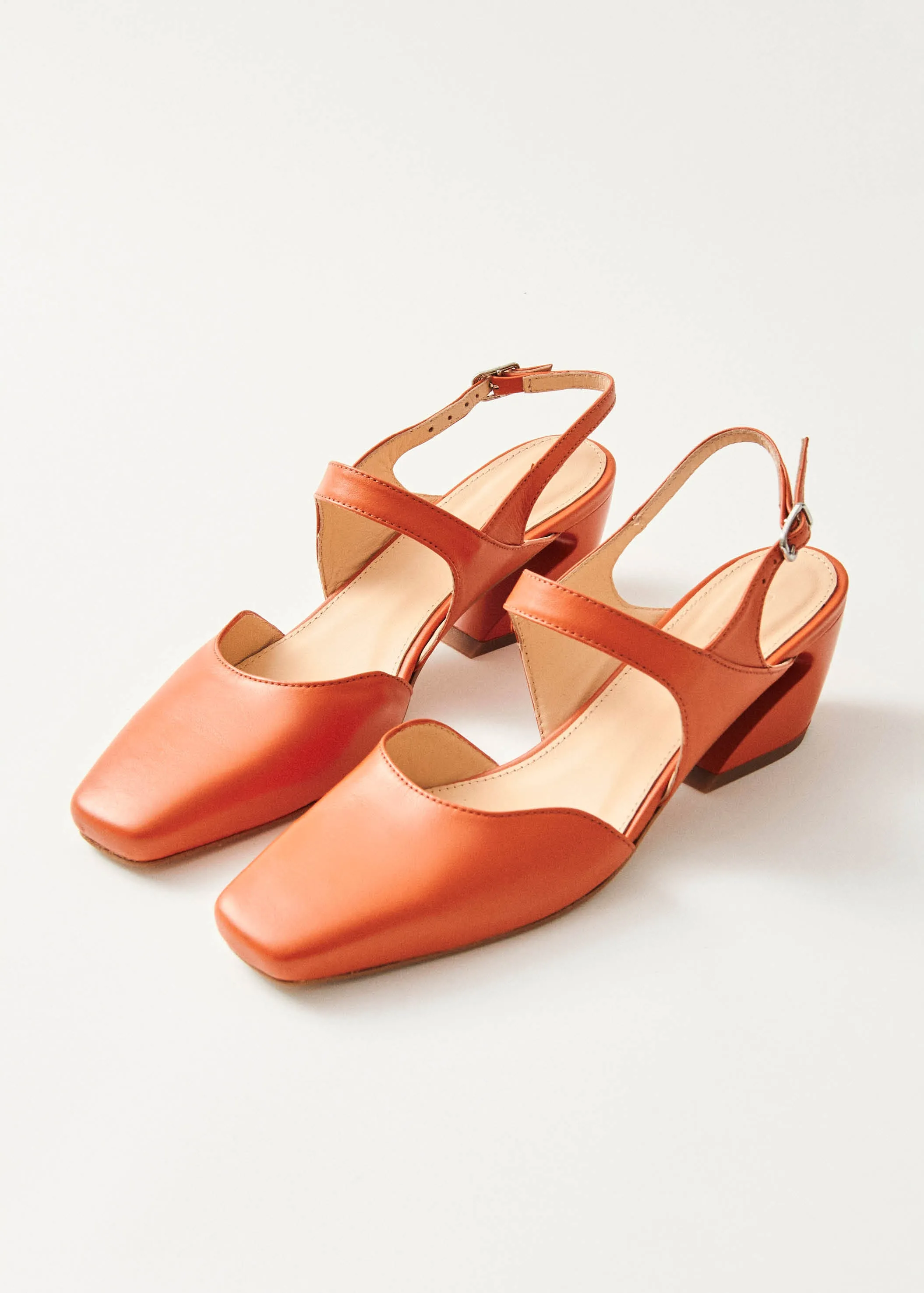 Emelia Orange Leather Pumps