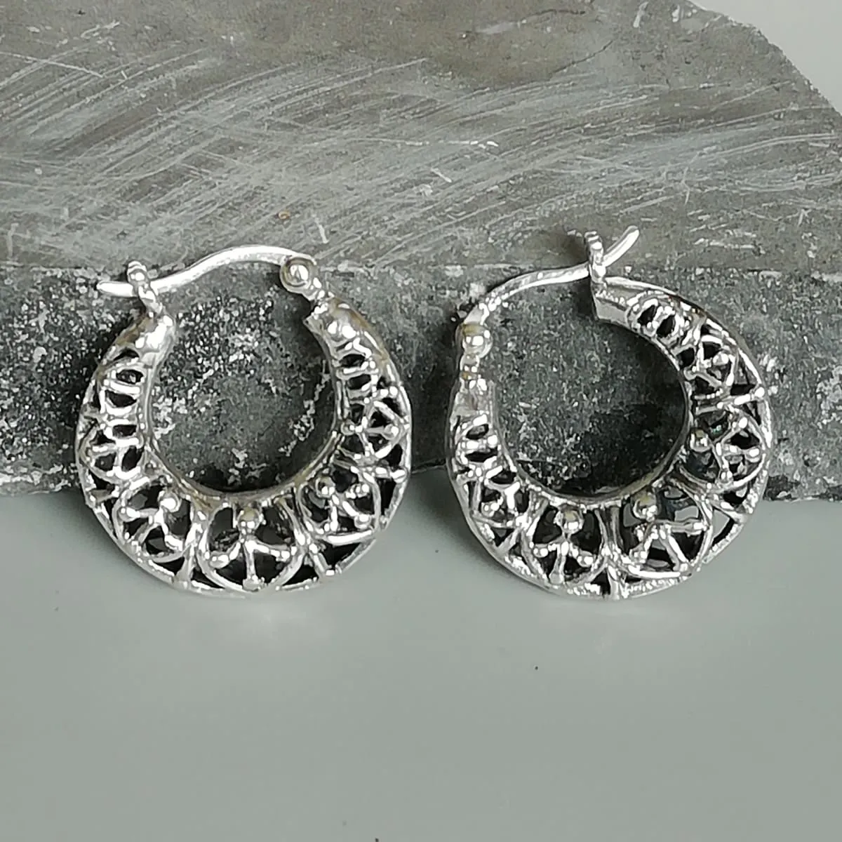 Filigree crescent hoops | 925 silver hoops | Silver jewelry | Gift for her | E963