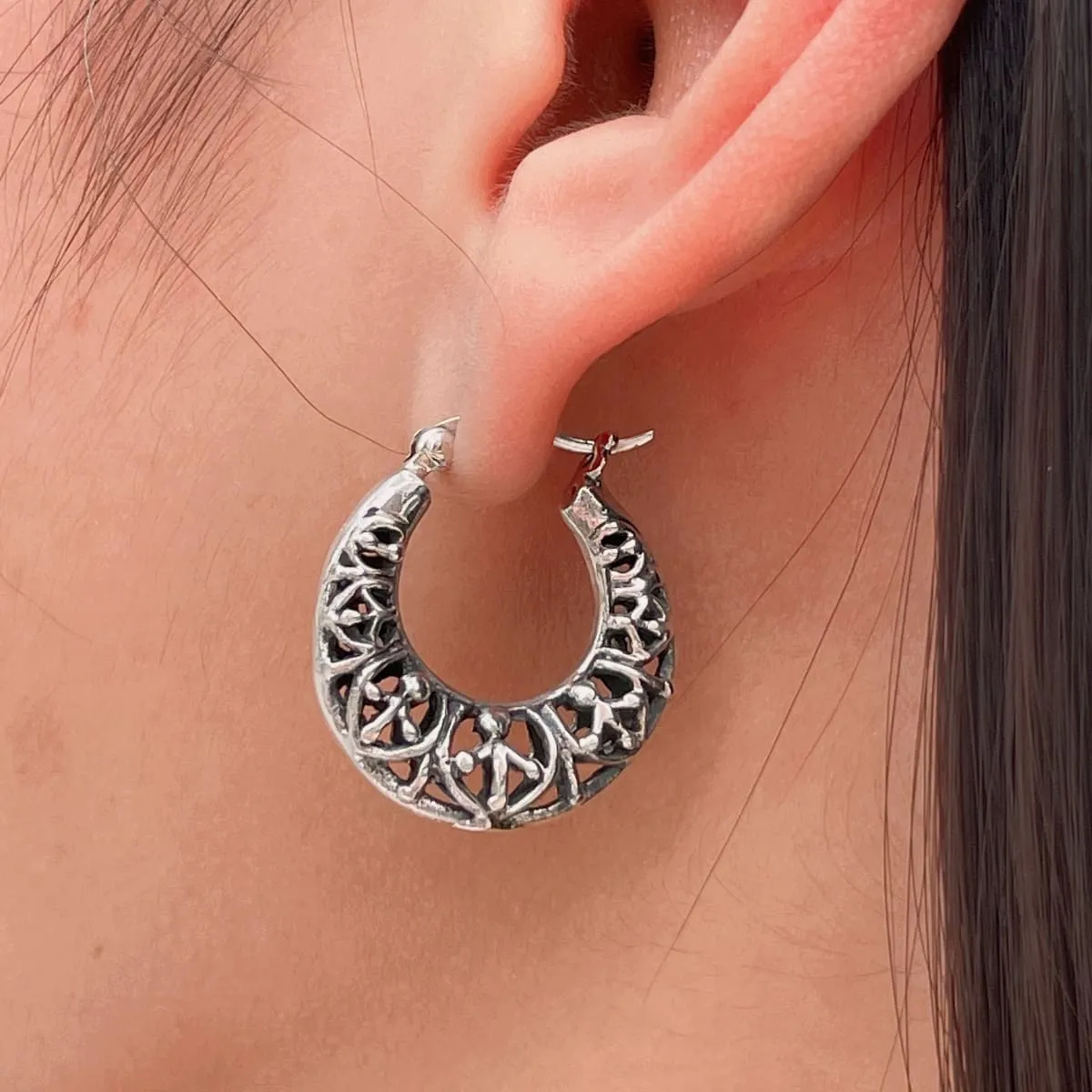 Filigree crescent hoops | 925 silver hoops | Silver jewelry | Gift for her | E963