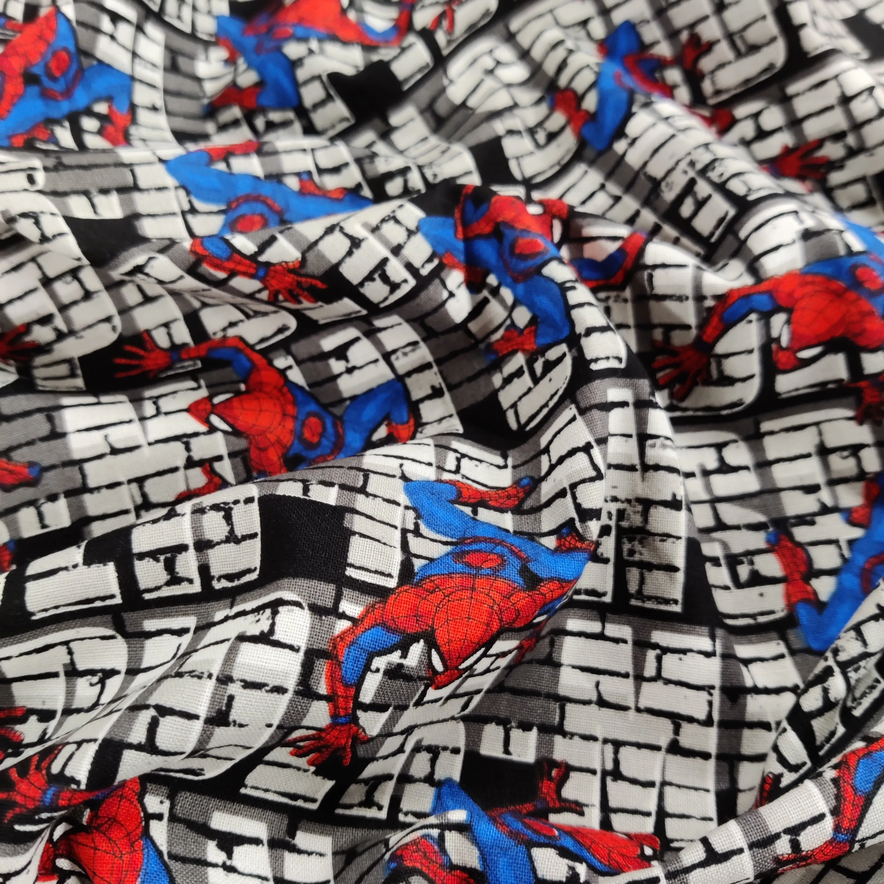 FS756_3 Spider-Man Wall Crawler Cotton