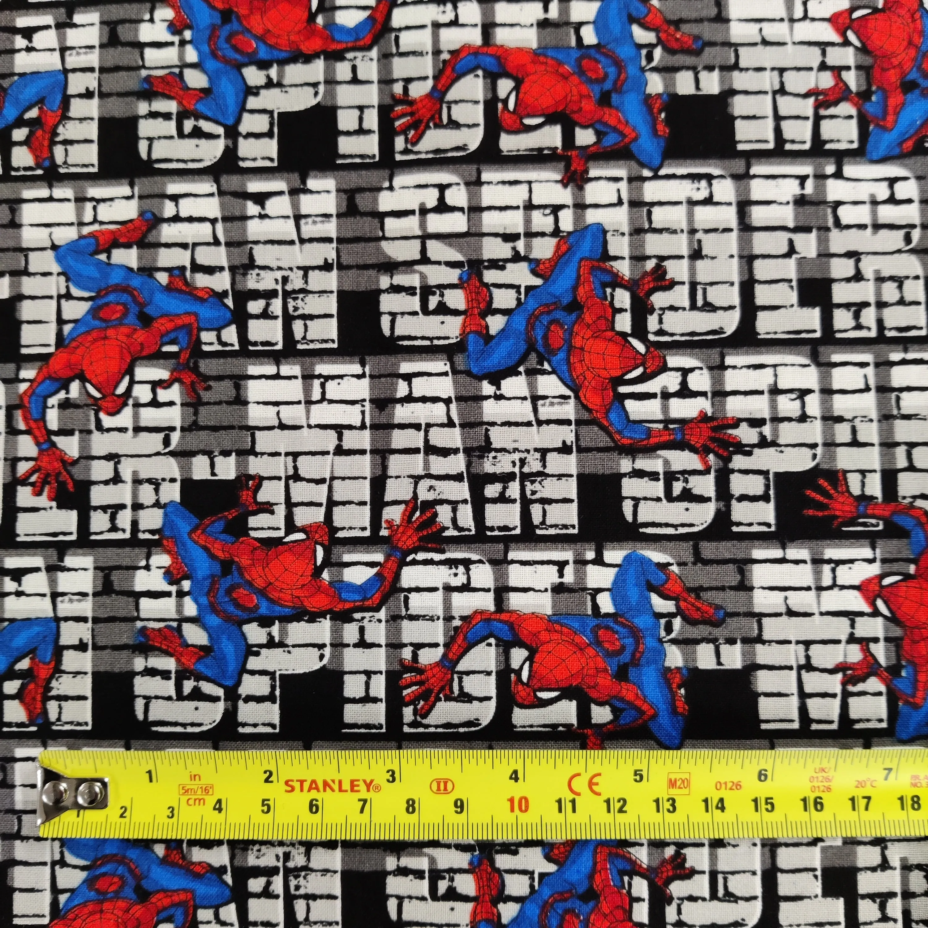 FS756_3 Spider-Man Wall Crawler Cotton