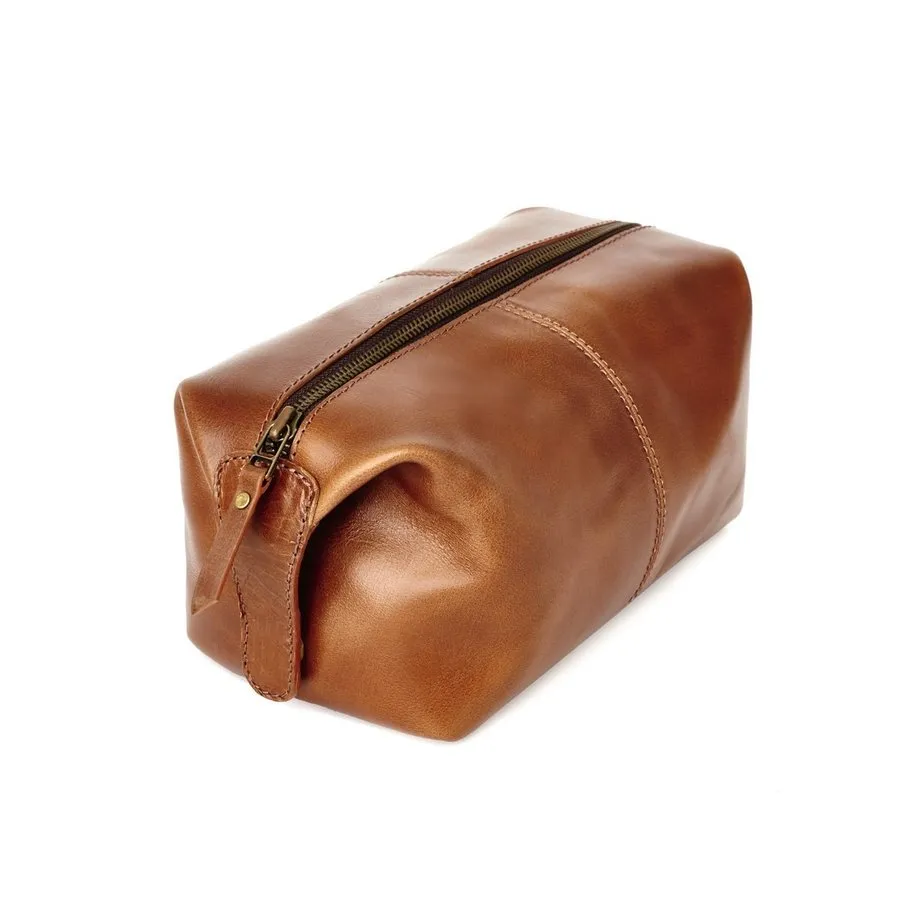 Groom Leather Wash Bag