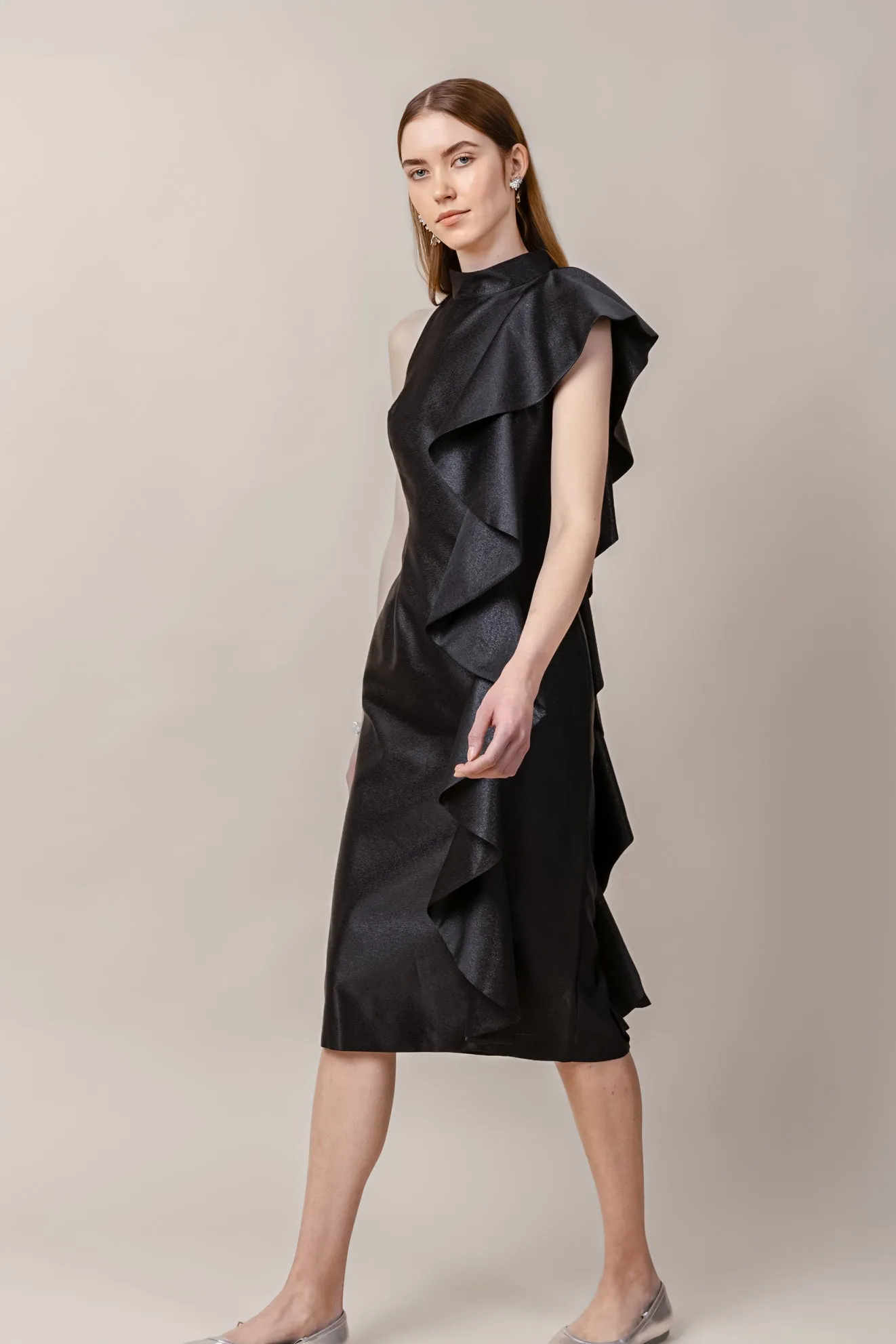 KAAMOS frill dress in shimmering black