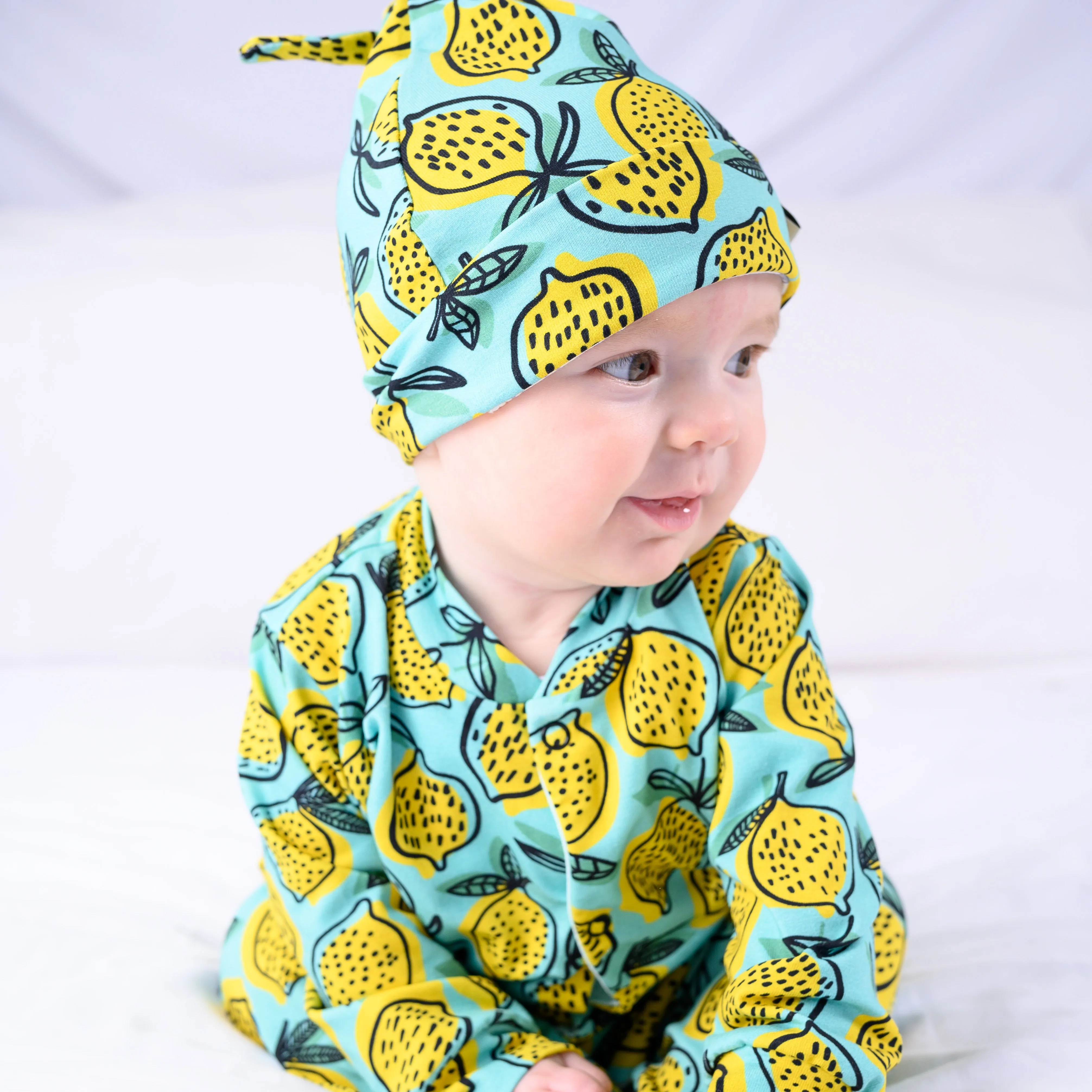 Lemon print cotton sleepsuit