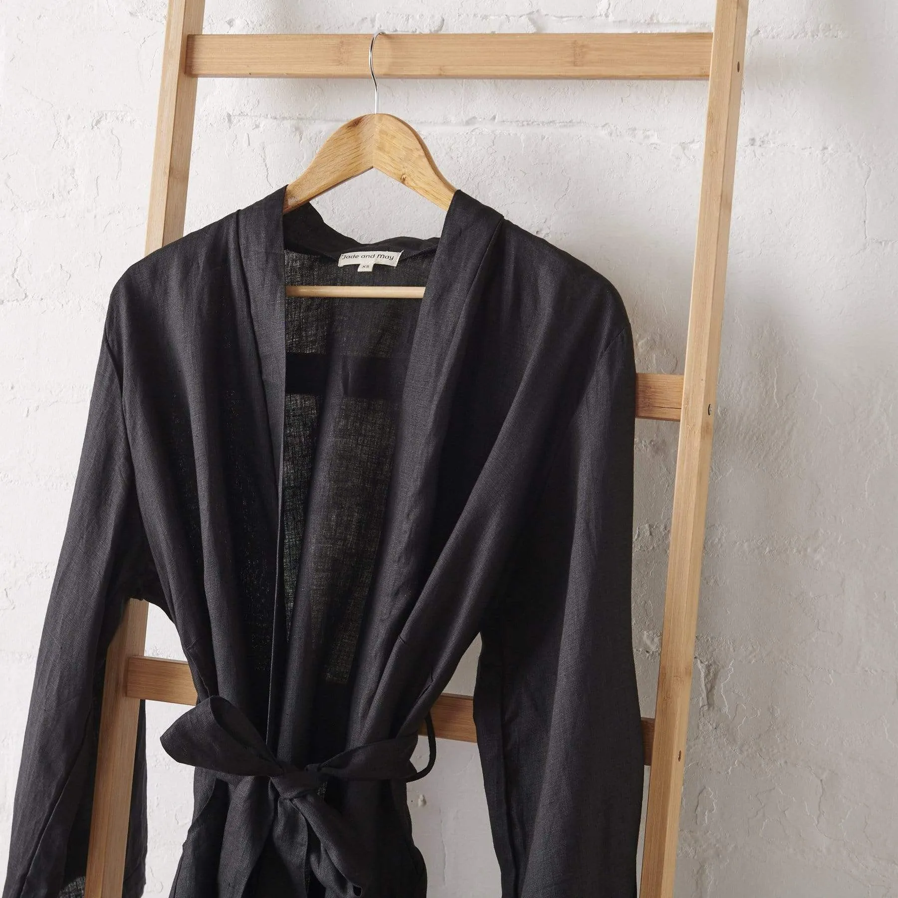 Linen Bathrobe in Black