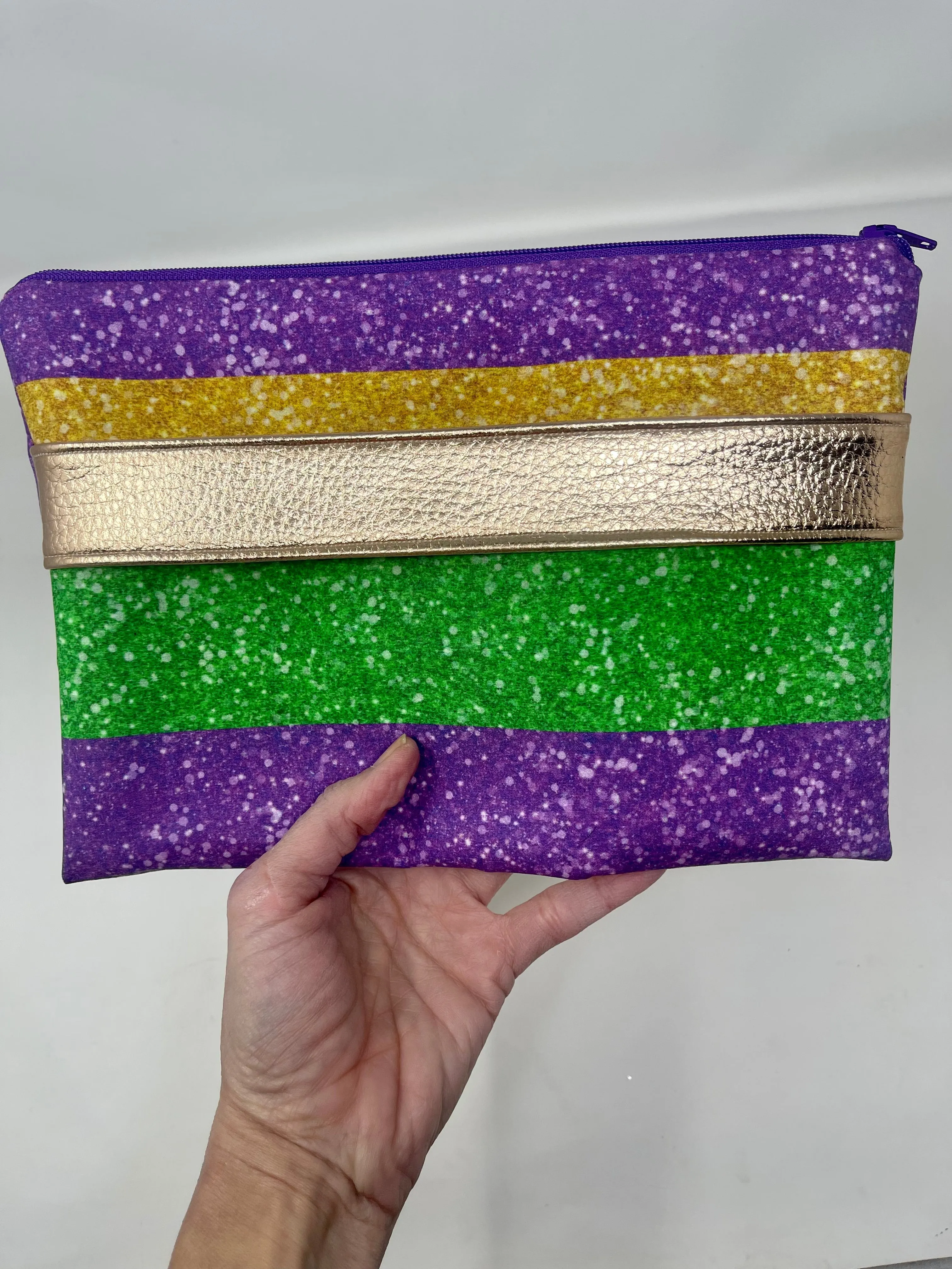 Mardi gras tinsel, Kayla clutch