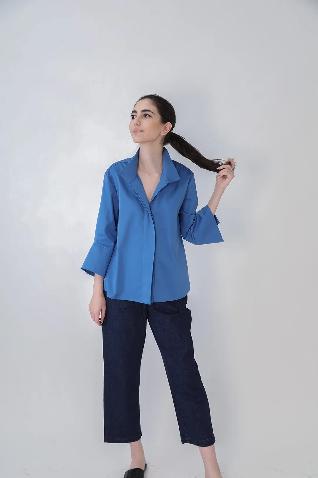 SANDRINE WIDE-CUFF SHIRT IN ITALIAN COTTON STRETCH