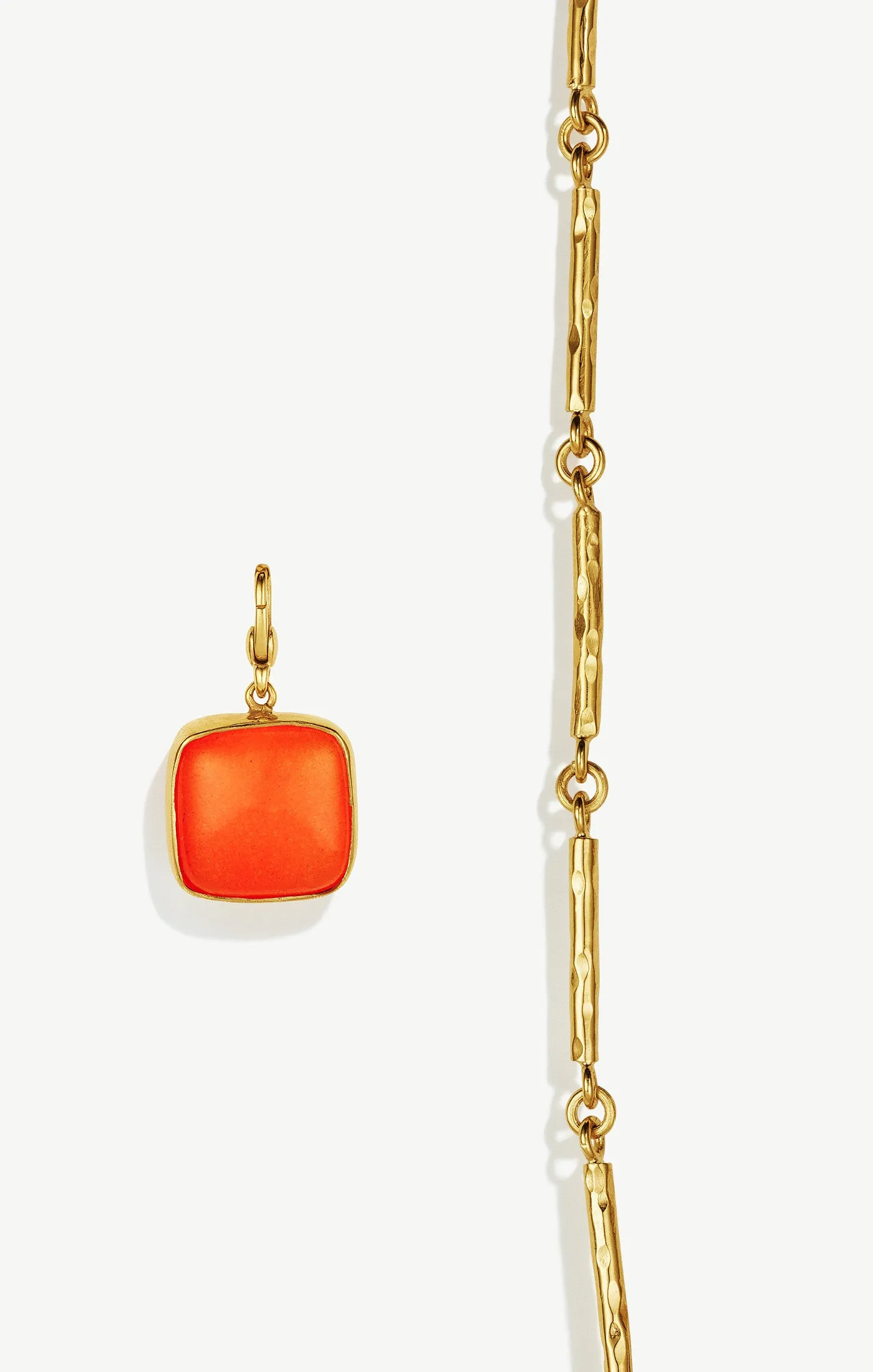 Umbo Square Necklace Charm & Nyundo Chain Set